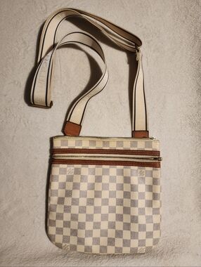 Louis Vuitton Pochette Bosphore Crossbody